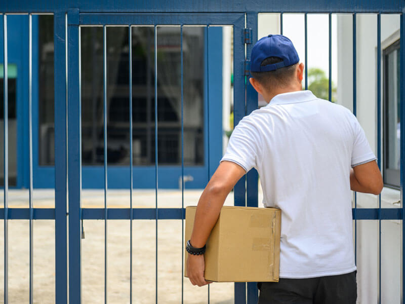 Image depicts driver following scheduling for last mile delivery.